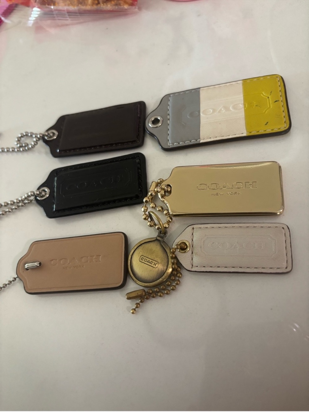 β€οΈπ§‘πππ©΅ππCOACH HANG TAGSβ€οΈπ§‘πππ©΅ππ5/& 8 pc bundle available - Picture 9 of 16